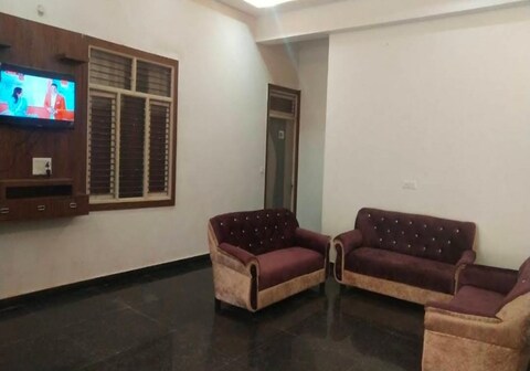 Hotel KCR