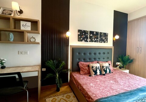 Luxurious stay in sector168