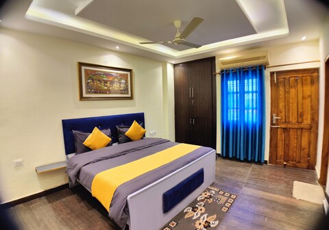 Cosy Homes Rajpur Road 2 bhk