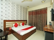 OYO 18851 Smart Signature, Delhi OYO 18851 Smart Signature, Delhi