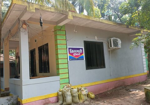 Krishnavi Home stay devbag malvan