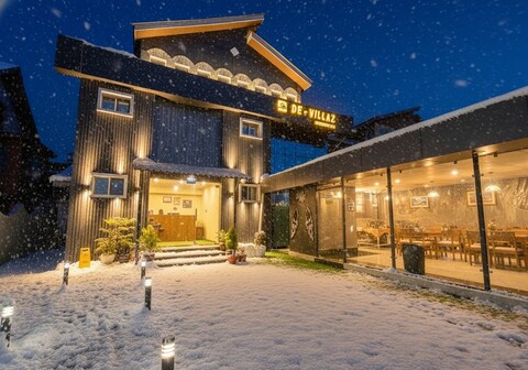 Hotel De Villaz Luxury Nearby Srinagar Airport