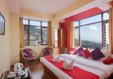 Harmony Sentiments - The Mall Road