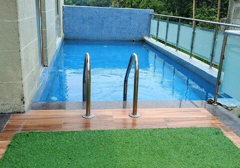 Kunj Villa - Aqua Golf Villa