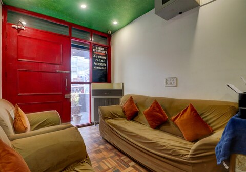 Hotel O The Tourist palace Lavish Key Room's