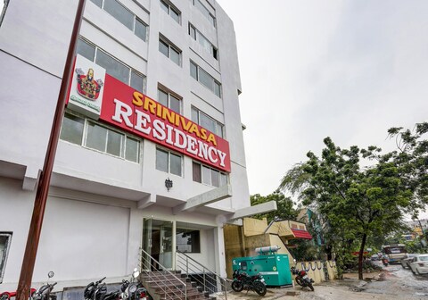 Collection O Srinivasa Residency
