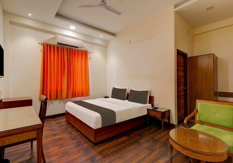 Riddhi Grand
