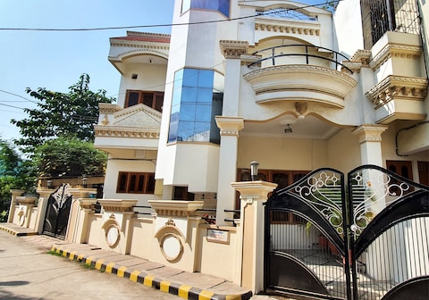 Aditya Premium 2 BHK Homestay