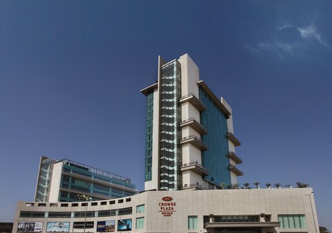 Crowne Plaza Rohini New Delhi, An IHG Hotel
