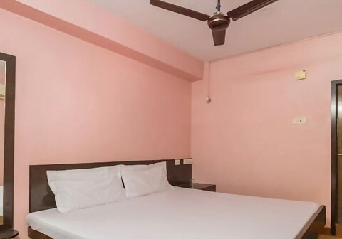 Mayura Residency