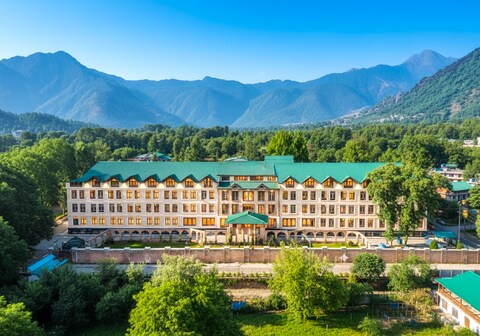 Hotel The Dewan by Royal NaQash