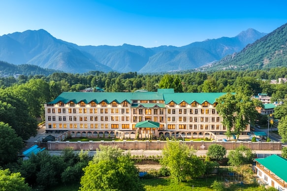 Hotel The Dewan by Royal NaQash