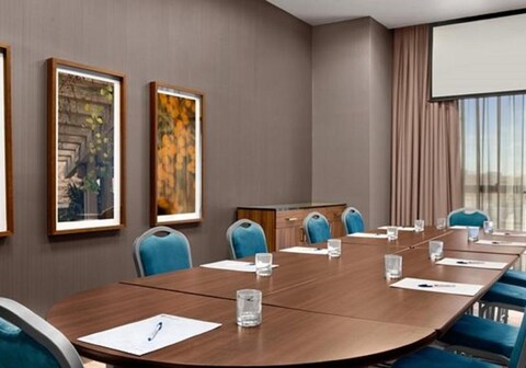 Hilton Garden Inn Chicago Downtown South Loop