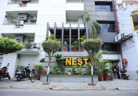 Nest Inn