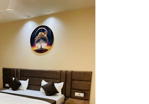 Hotel The Classic Inn