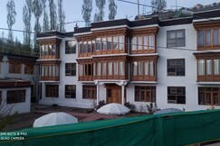 Hotel Karzoo Palace, Leh Hotel Karzoo Palace, Leh