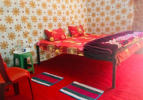 Sangam Cottages 500 Meters From Triveni Sangam