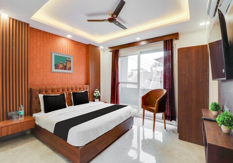VAANYA BLISS