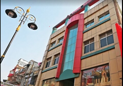 Hotel Sahu Near Kashi Vishwanath Temple Gate