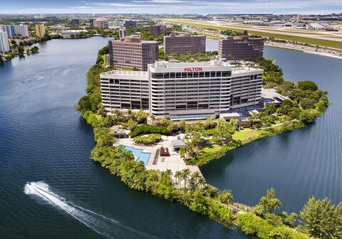 Hilton Miami Airport Blue Lagoon