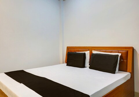 Hotel O Amantran Residency