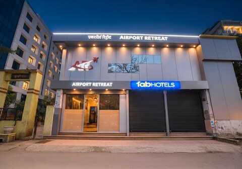 FabHotel Airport Retreat - Nr International Mumbai Airport