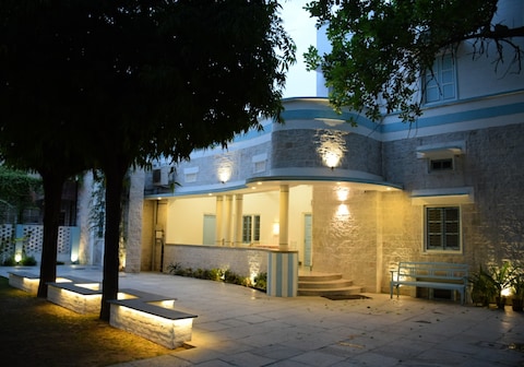 Jaipur Jantar Hostel