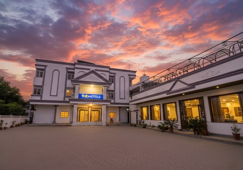 FabHotel Prime SM Resort