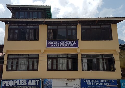 Central Hotel & Restaurant-Main Market Pahalgam