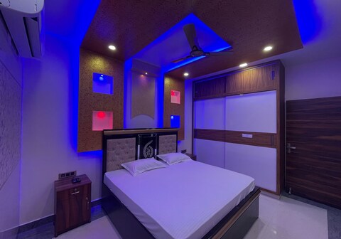 Hotel O Sangam