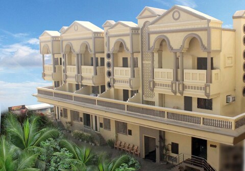 Hotel Saideep Villas