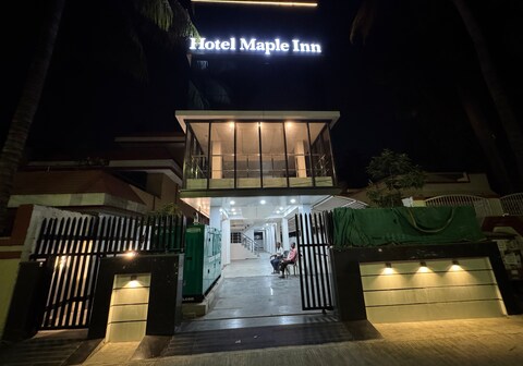 Hotel Maple Inn
