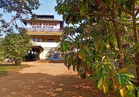 Delight Inn Rifle Range | Rooms & Caretaker