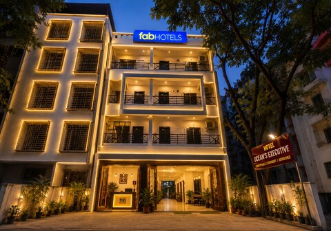 FabHotel Ocean'S Residency