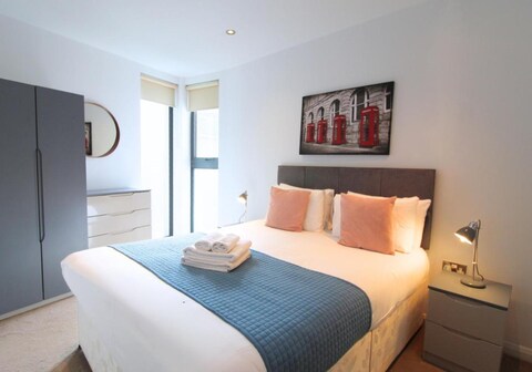 Chelsea West house by Viridian Apartment