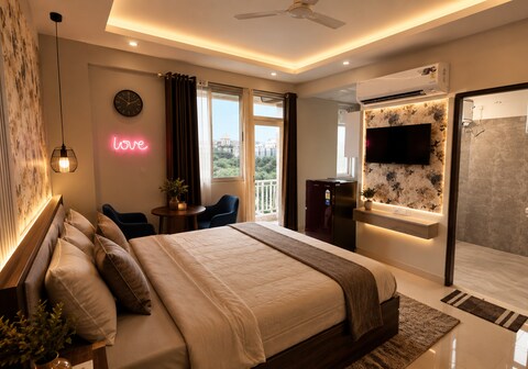 The LUXE Studio