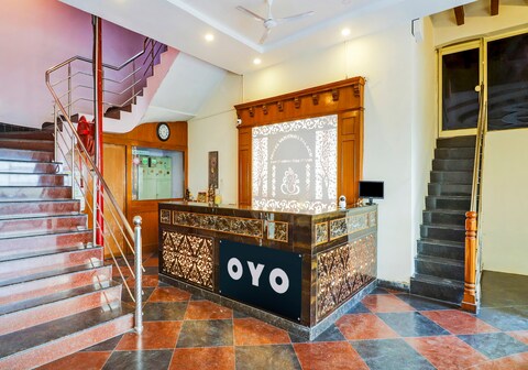 Super Hotel O Vaishnavi Palace