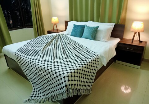 Villa No 2 Meadows Luxury Villa with private pool Nagoa