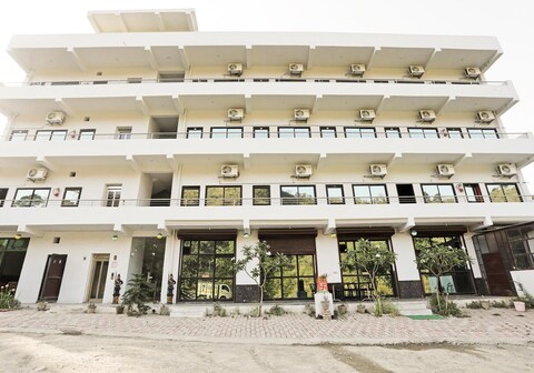 Yamkeshwar Mahadev Resort