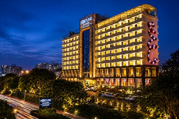 Fortune Select SG Highway, Ahmedabad - Member ITC Hotels' Group