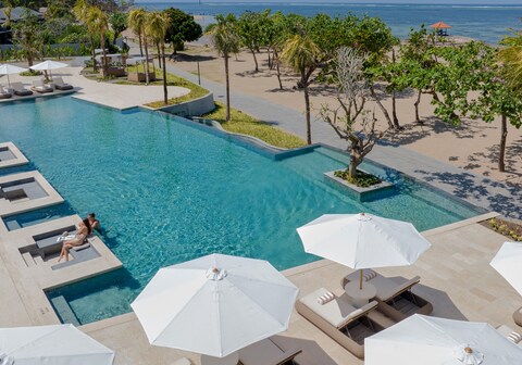 Sumitra Luxury Villas & Resort by Pramana