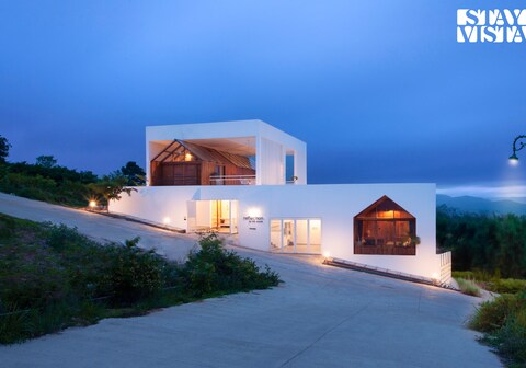 StayVista at Reflection by The Woods