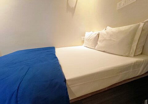 Shree murlidhar residency -Near Kashi Vishwanath Temple