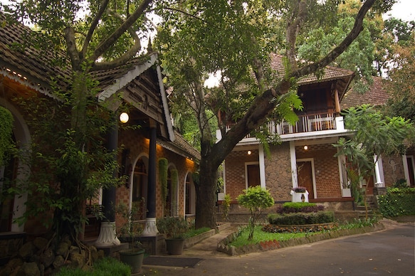 Hotel Ambadi