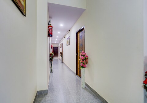 SPOT ON Aapki Haweli