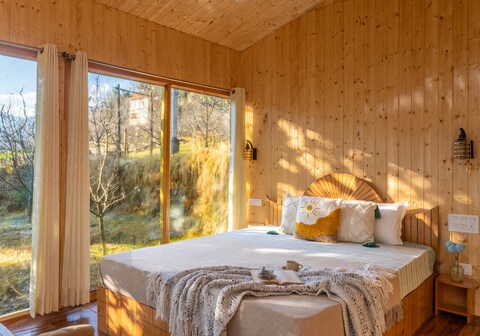 Bastiat Stays Lovers Jacuzzi Hideout