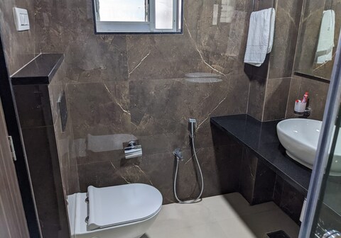 Concorde Service Apartment