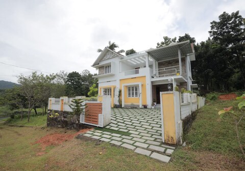 Lake N Hill Home stay