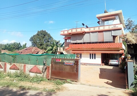 Eshwar Homestay Couple Room
