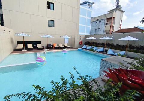 Patong Bay Residence